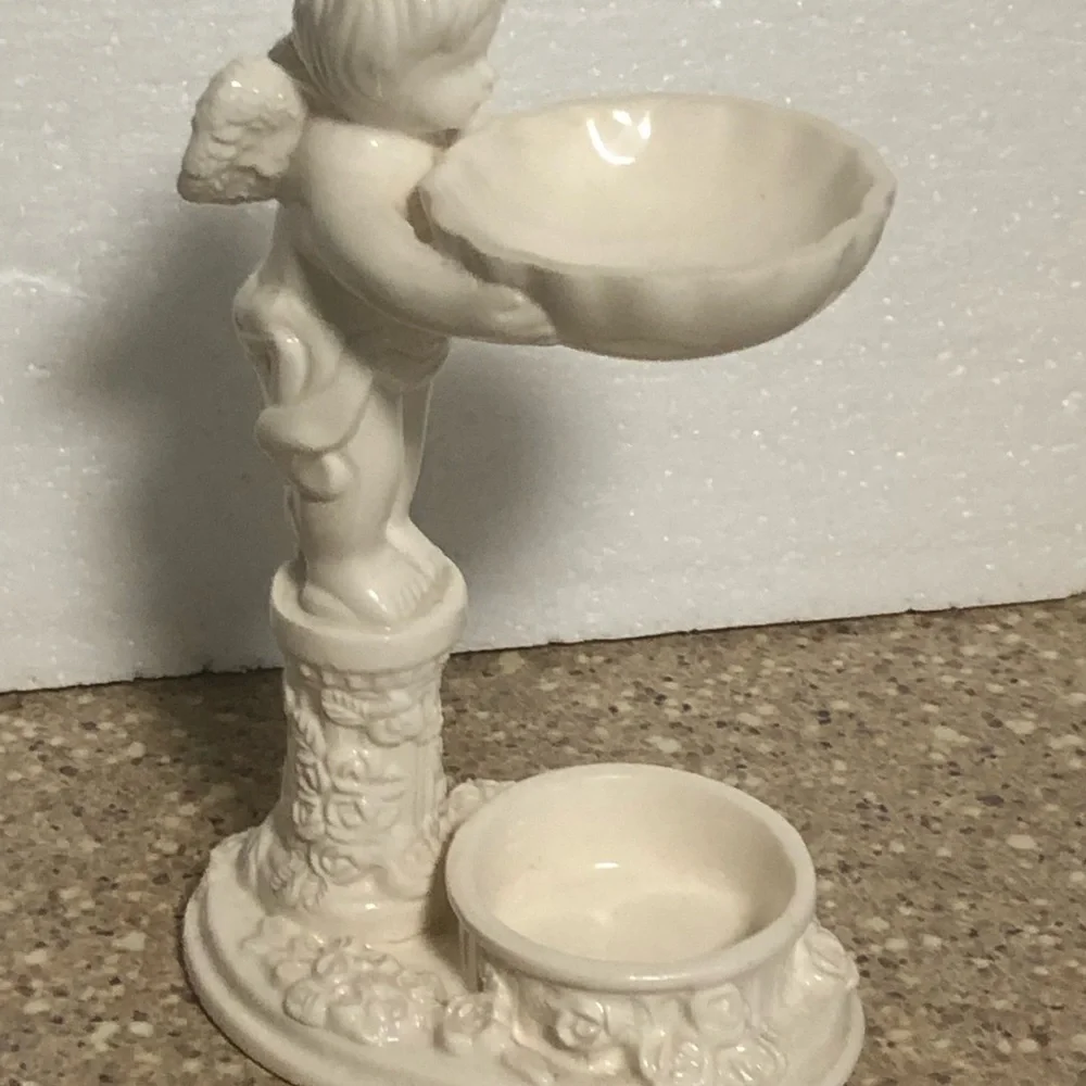Vintage Avon Cherub Angel Tea light/Wax/Fragrance Figurine